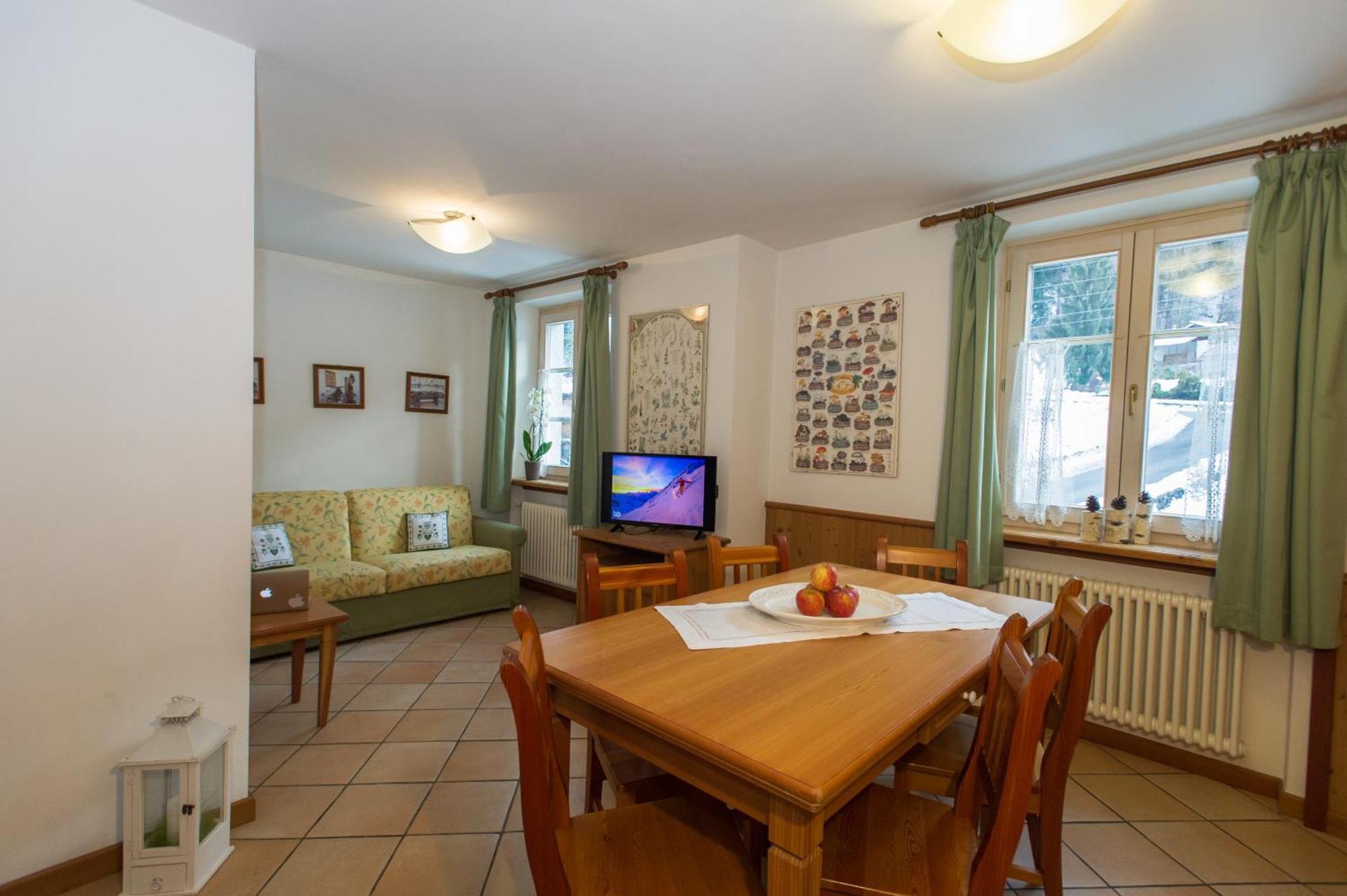Casa Tomaselli Aparthotel Pellizzano Kültér fotó