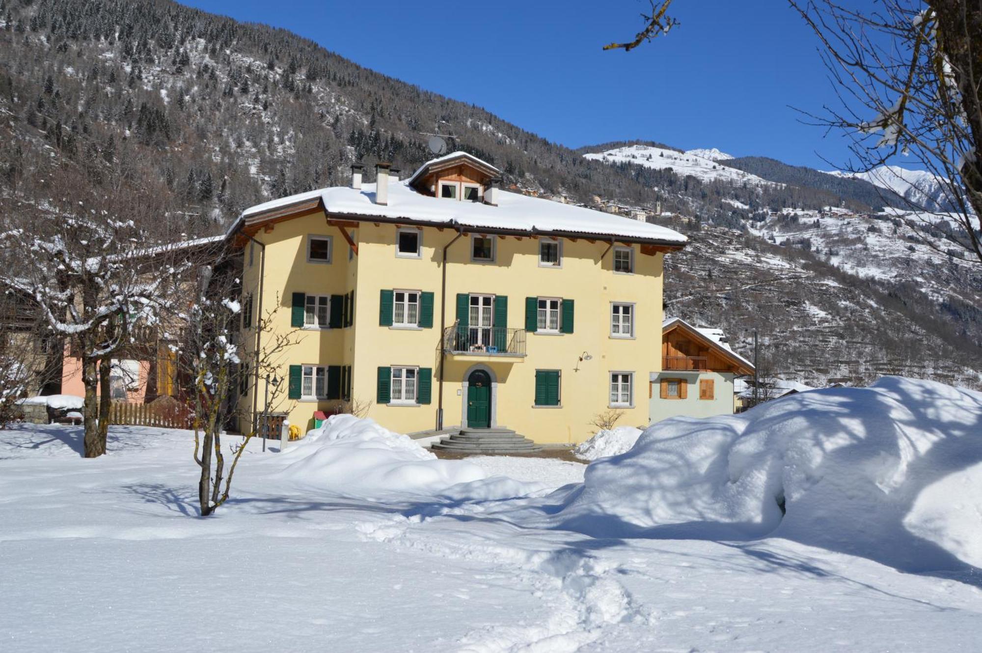 Casa Tomaselli Aparthotel Pellizzano Kültér fotó